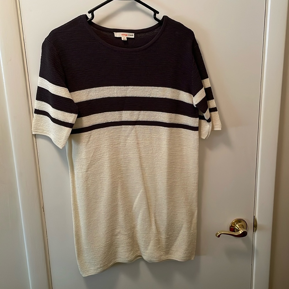 Orange Creek Short Sleeve Top Women’s Size Small.